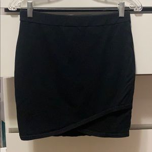 Aritzia - TALULA Skirt